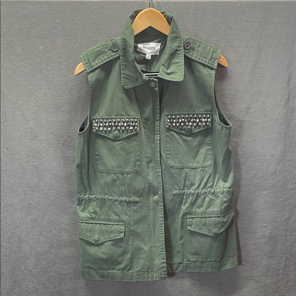 BB Dakota Jackets & Blazers - BB Dakota Green Utility Vest 100 % Cotton